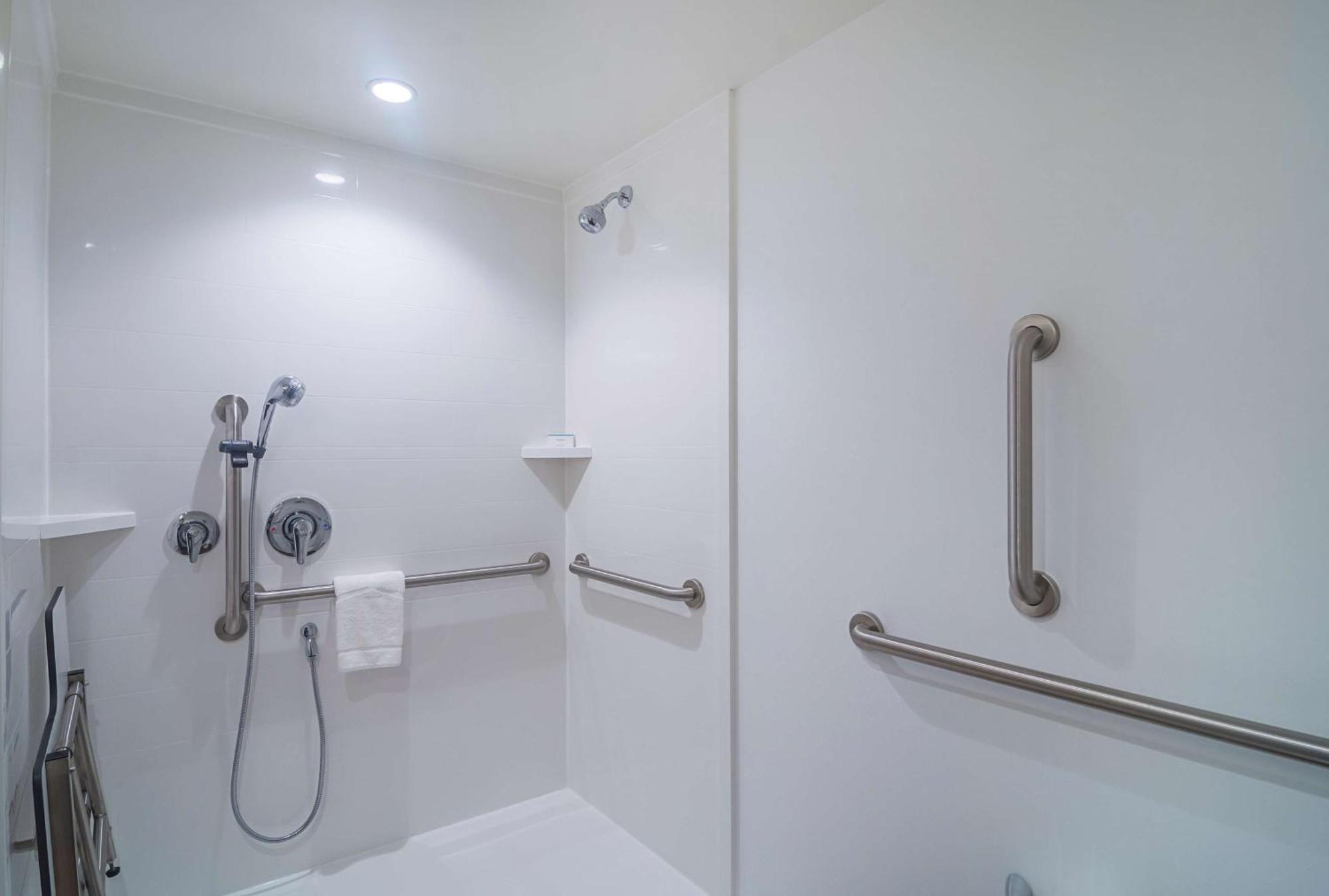 Hampton Inn Chicago North-Loyola Station, Il Zewnętrze zdjęcie